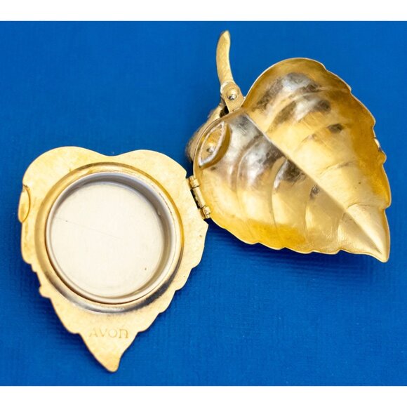 Vintage Gold Tone Elven Leaf Art Nouveau Locket Brooch by Avon D15 - Picture 2 of 3